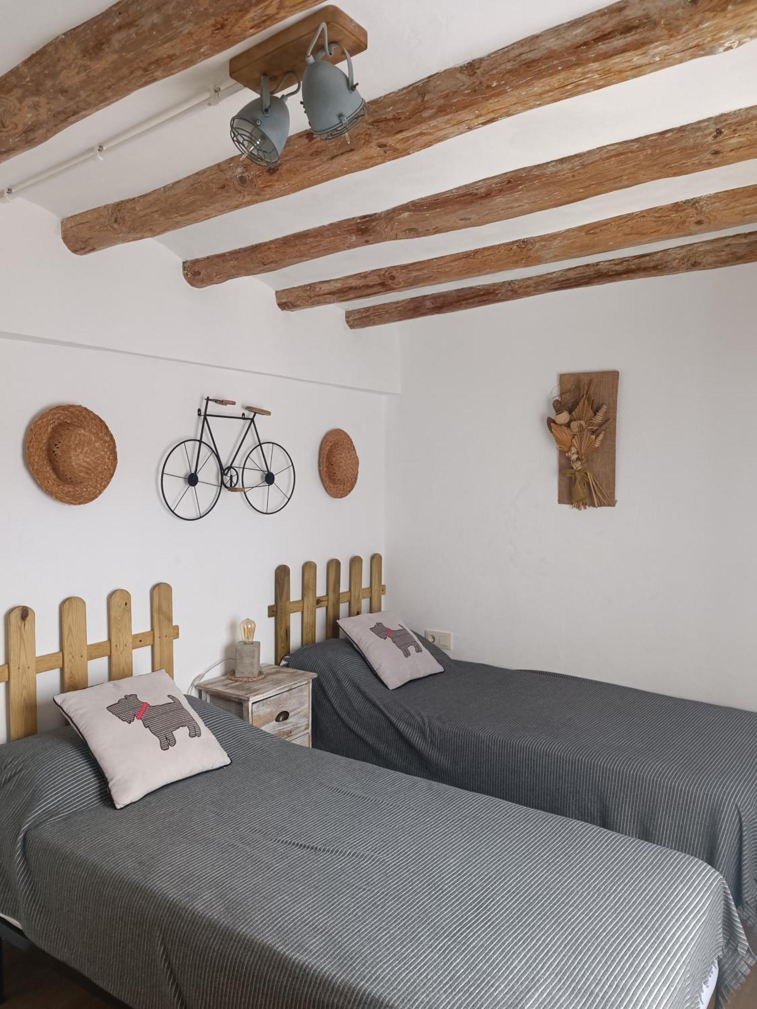Apartament Turistic Campdevánol Kültér fotó